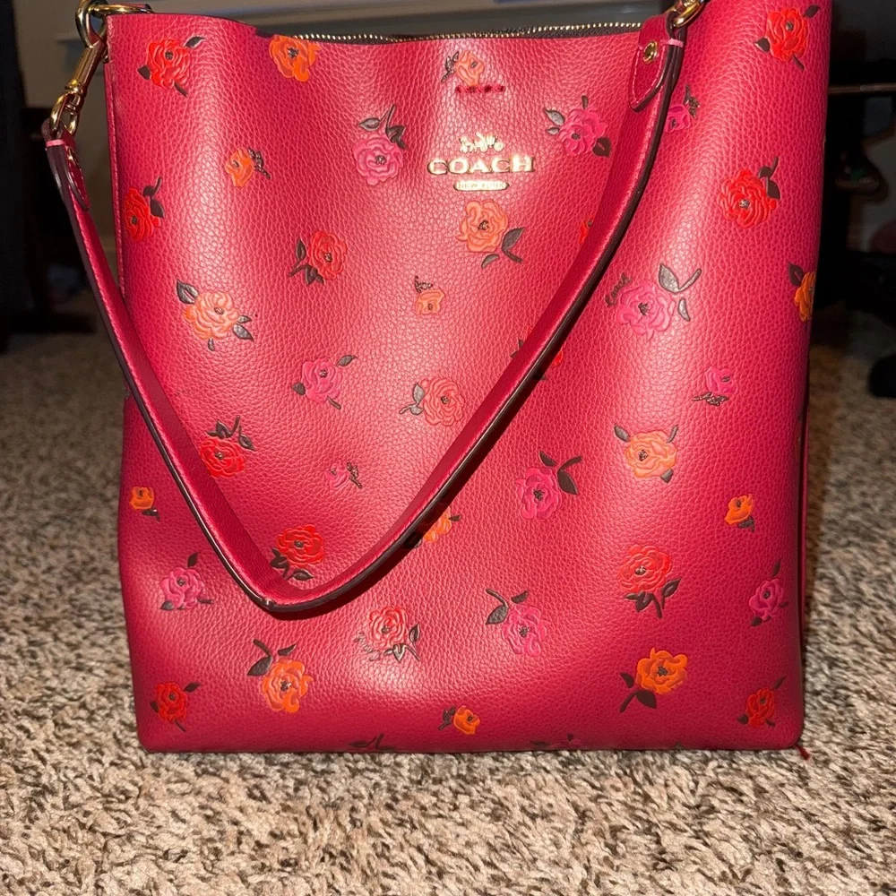 Coach Red Floral Shoulder Bag - Picture 1 of 1